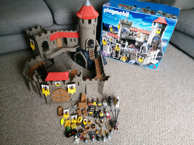 playmobil lion knights castle
